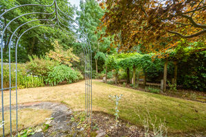 REAR GARDEN- click for photo gallery